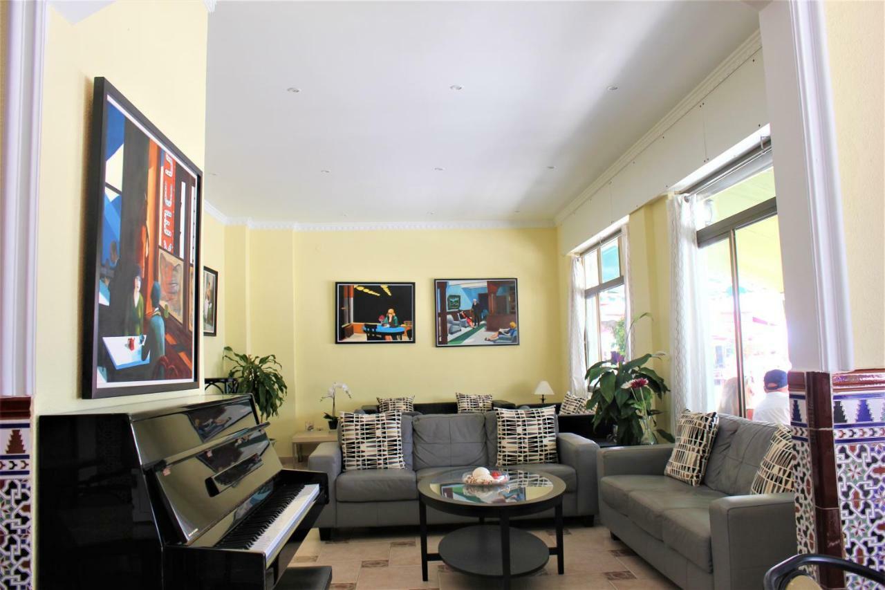 Hotel Cabello Torremolinos Luaran gambar